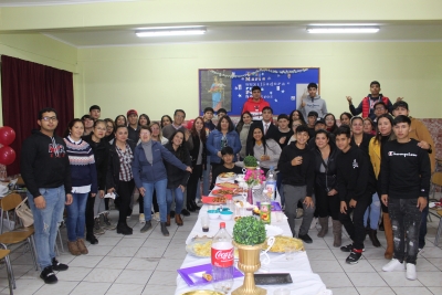 Eucaristía y Homenaje a la Madre llenaron de alegría a la Familia Salesiana