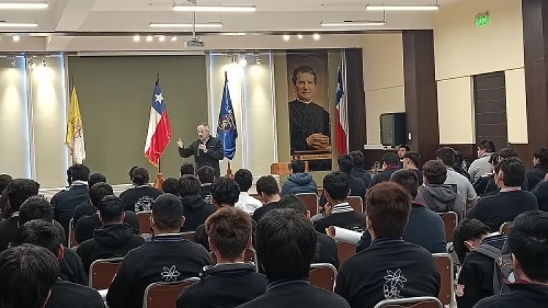 Buenos Días fue liderado por Padre Gabriel Romero (SBD)