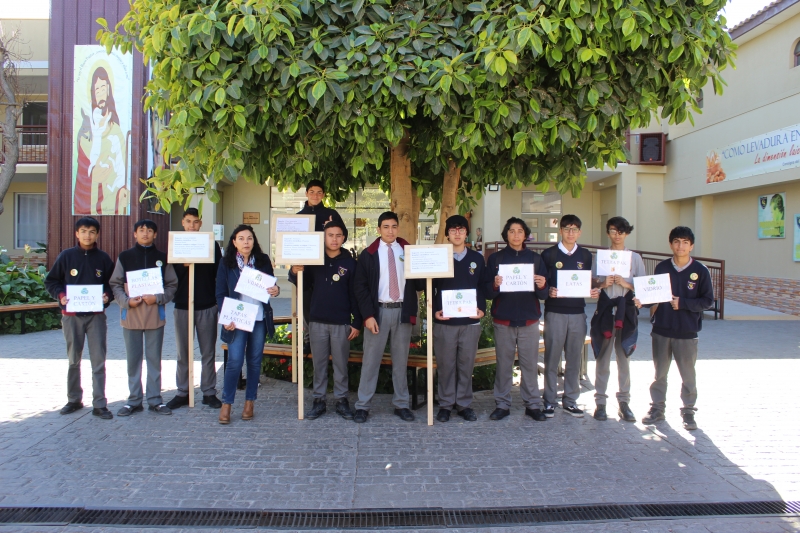 Líderes ambientales organizaron el manejo de residuos en el colegio